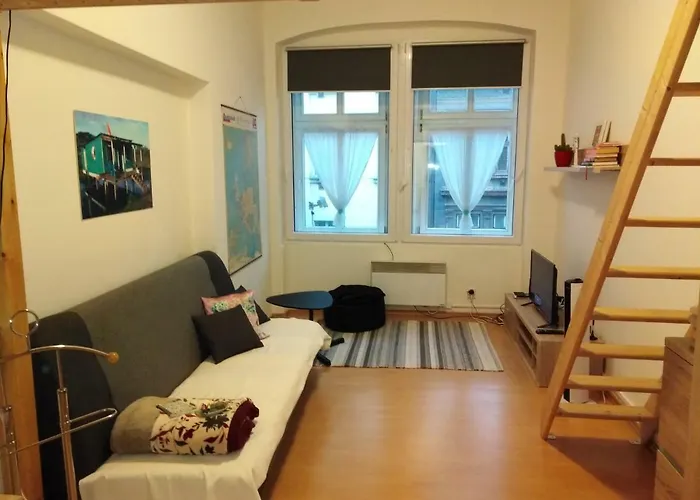 Studio Husitska 114/74
